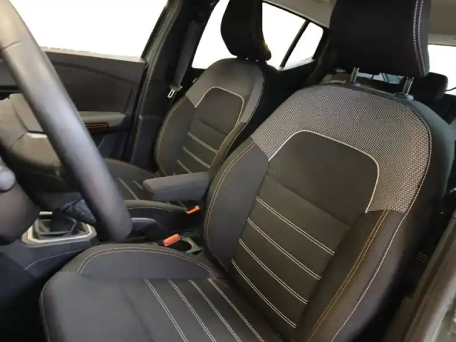 Dacia Sandero tce 90 — photo 9