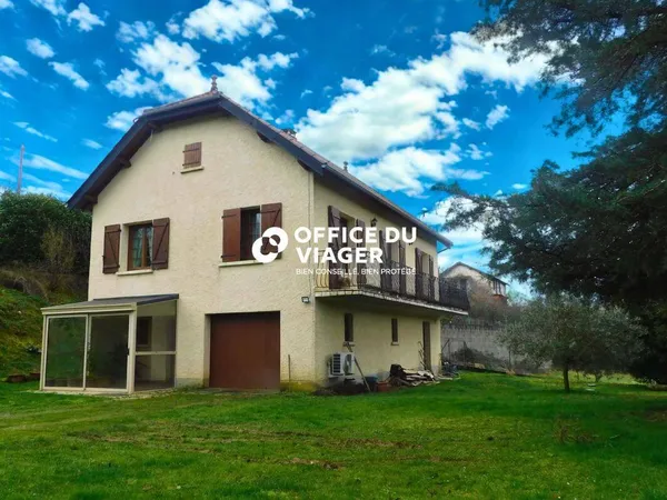 Maison 6 pièces 140 m²