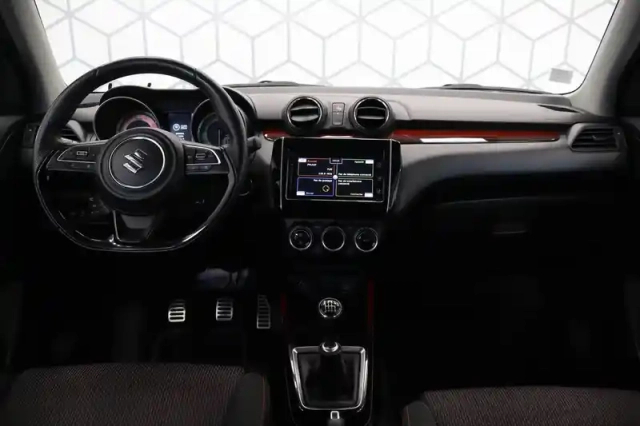 Suzuki Swift sport 1.4 boosterjet hybrid — photo 9