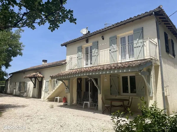 Propriété 6 pièces 143 m²