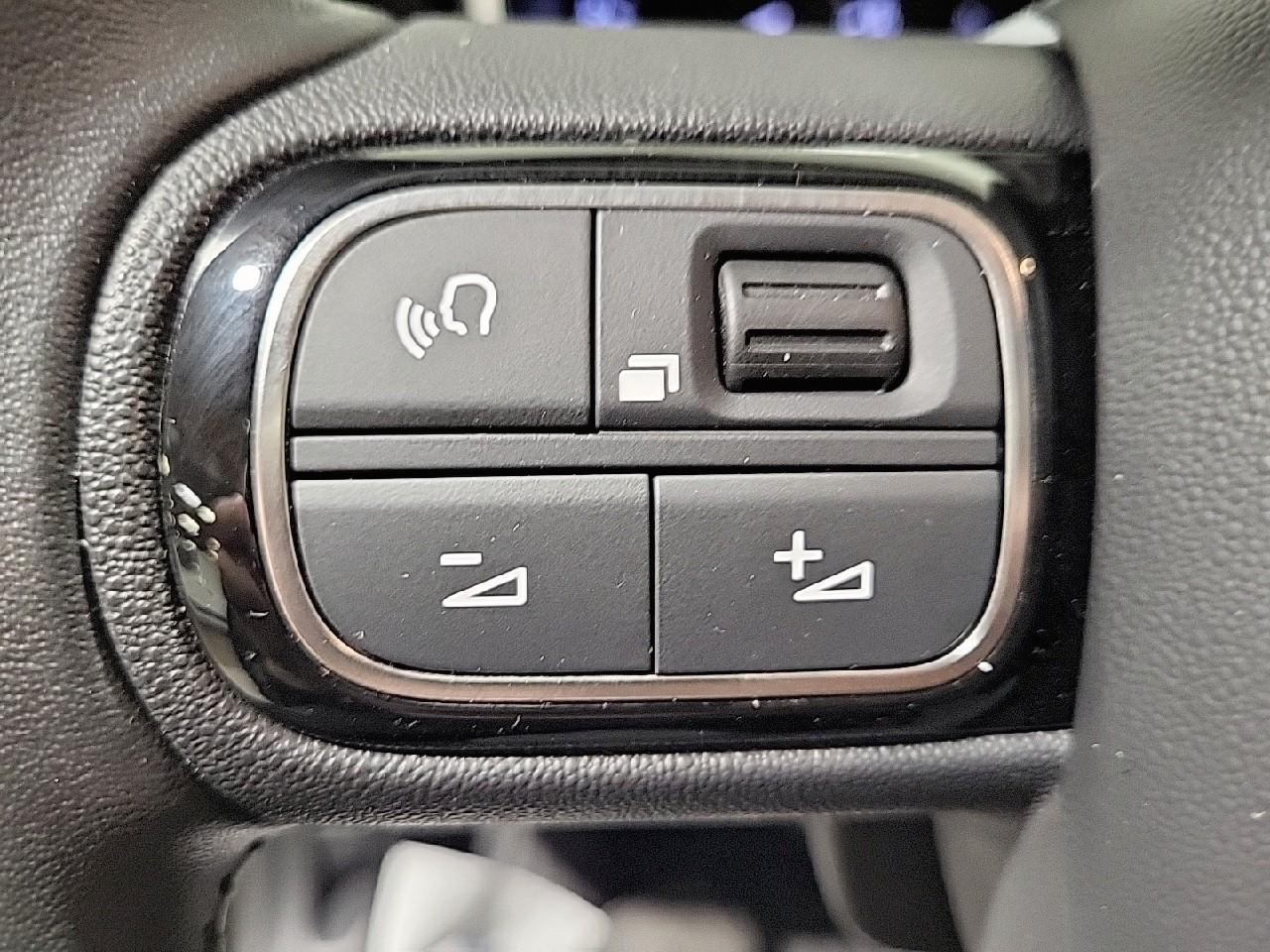 Citroën C3 Aircross puretech 130 s&s eat6 shine pack — photo 18