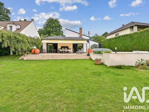 Maison 6 pièces 179 m²