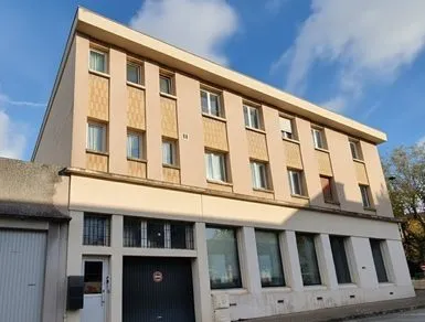 Local professionnel 338 m²