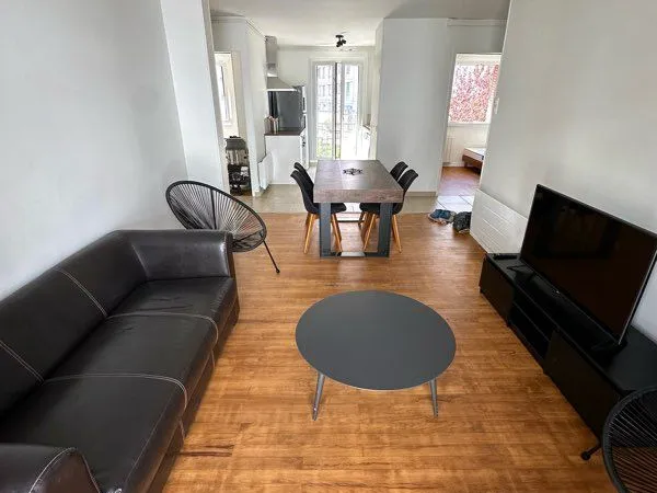 Chambre dans T4 meublé et rénové