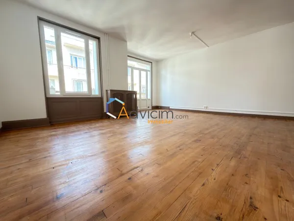 Appartement rénové de 75m²