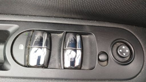 Mini Clubman 1.5 One D 116 - One – 2017 – 173031 km – Diesel – Boîte Manuelle — photo 6