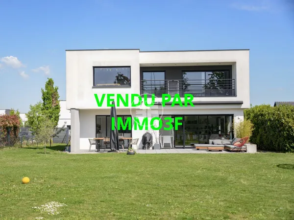 Exclusivité - 220 m² chauffés au calme en bord de forêt, m