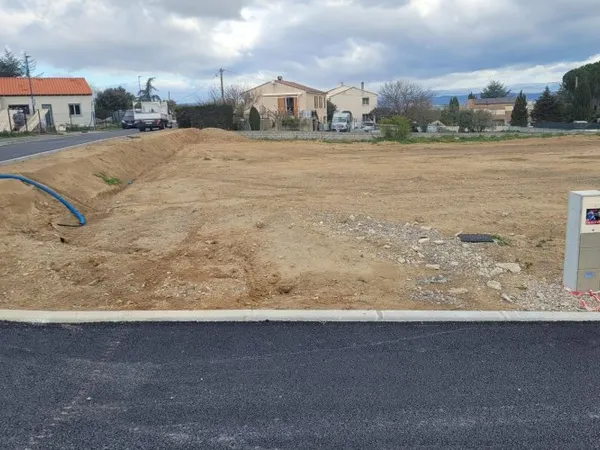 Terrain 666 m²