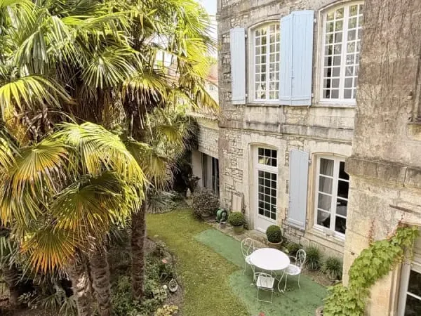 Elle se mérite .. et se cache pour mieux vous surprendre