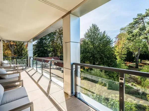 Boulogne Nord - Parc Rothschild - Appartement avec terrasses et vue.