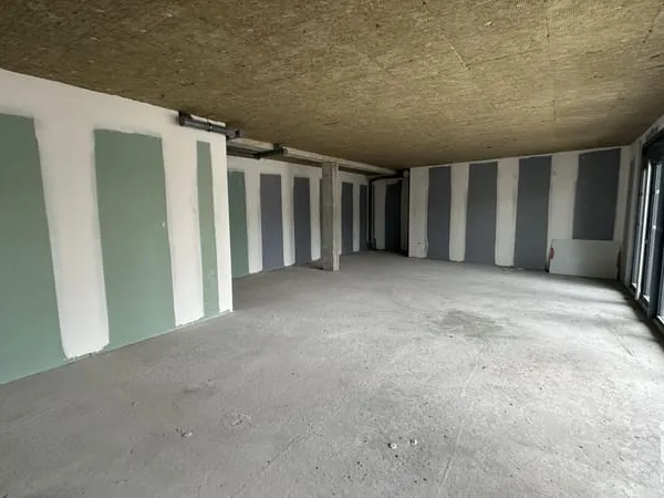 Local commercial 74 m²