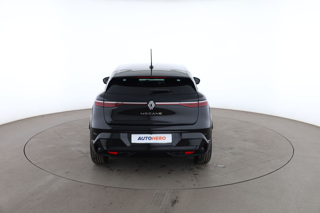 Renault Megane E-Tech E-Tech EV60 Super Charge Equilibre — photo 4