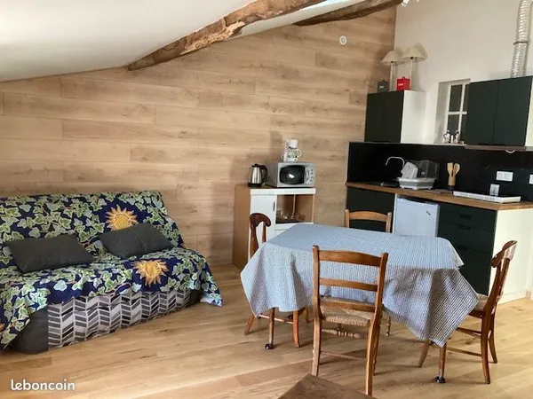Grand studio chez l'habitant