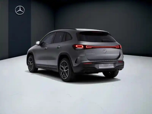 Mercedes Eqa 250+ amg line — photo 26