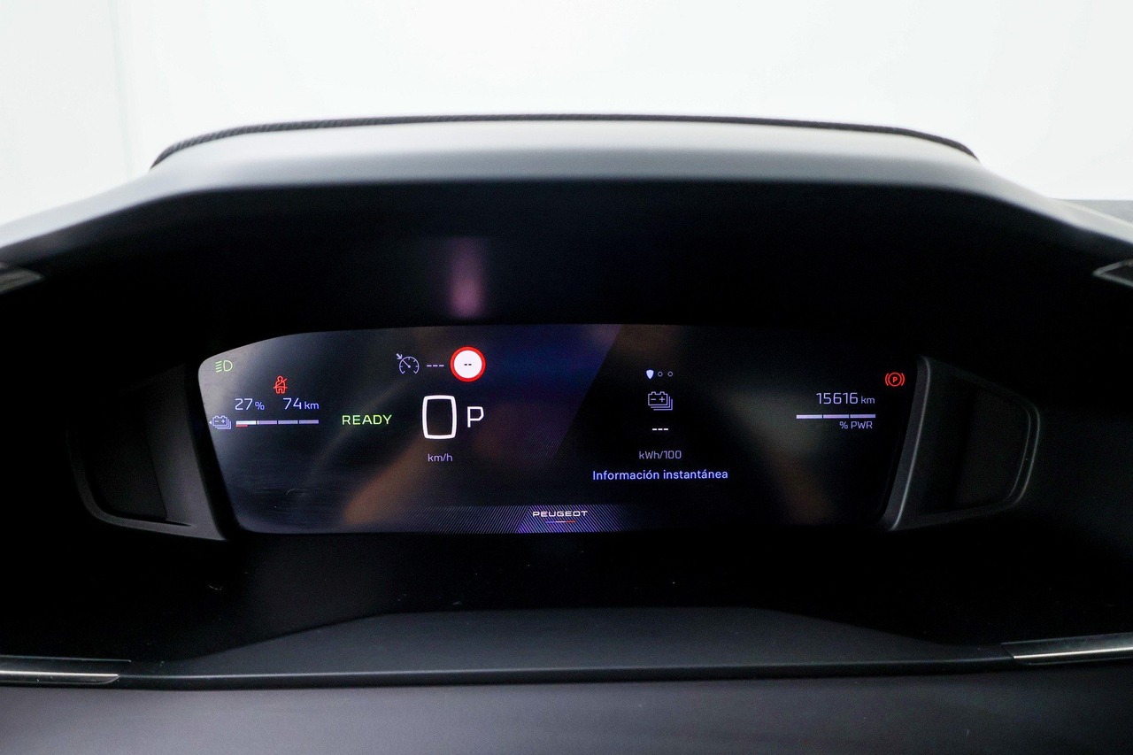 Peugeot 208 — photo 13