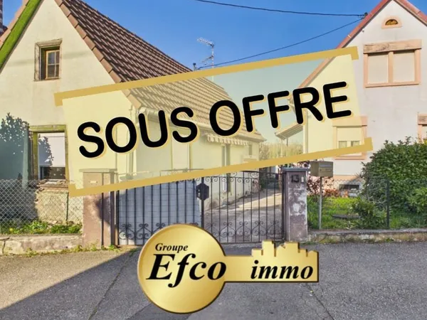 Ensemble immobilier : Deux Maisons à Village-neuf