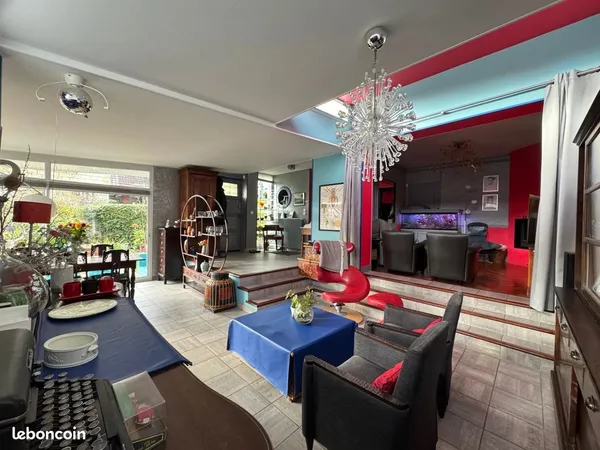 Maison 6 pièces 146 m²
