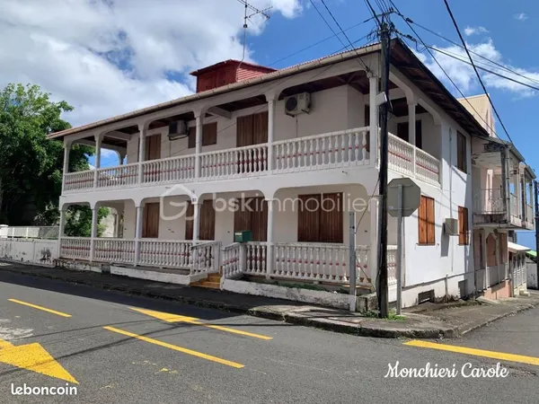 Maison 10 pièces 346 m²