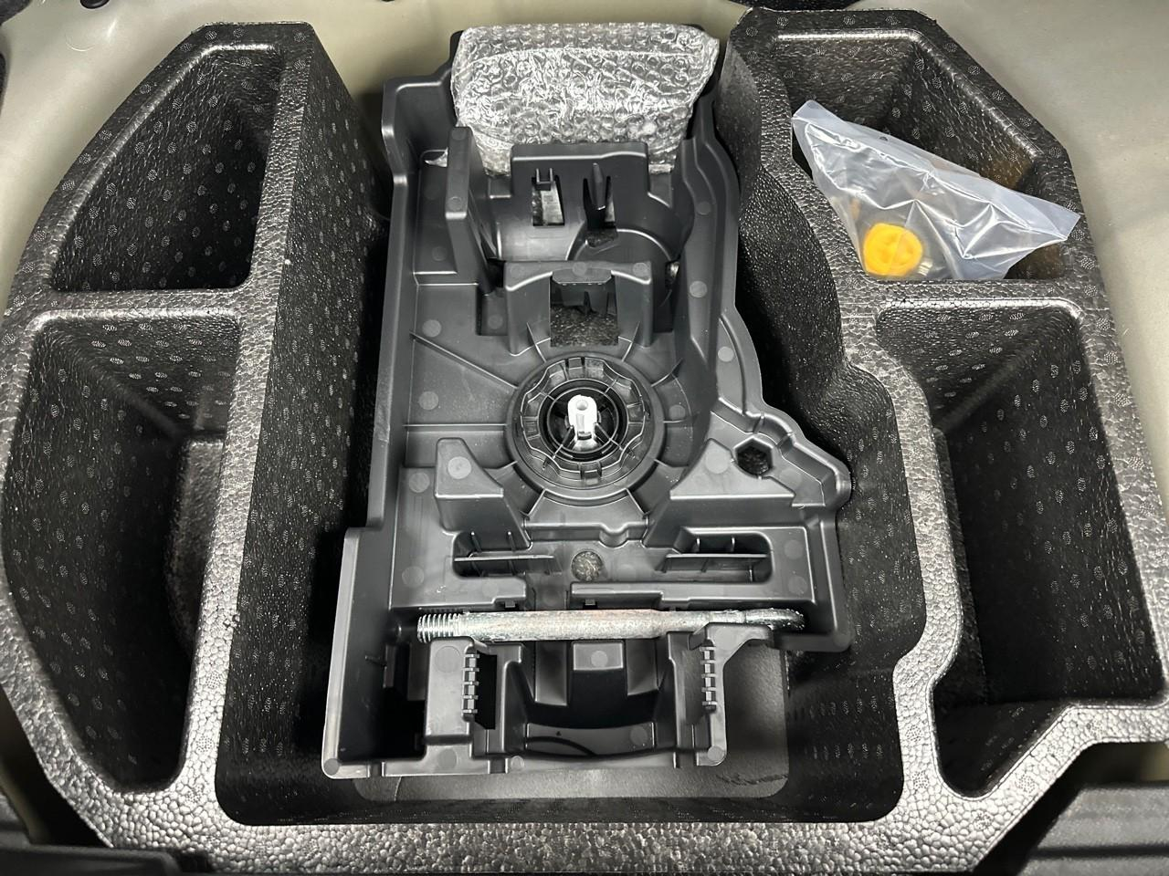 Peugeot 208 puretech 75 s&s bvm5 like — photo 27