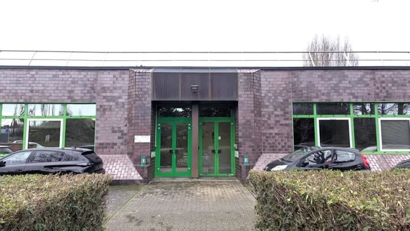 Photo 1