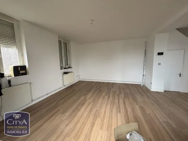 Maison 3 pièces avec garage et jardin