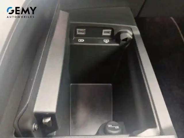 Peugeot 3008 hybrid 136 e-dcs6 — photo 21