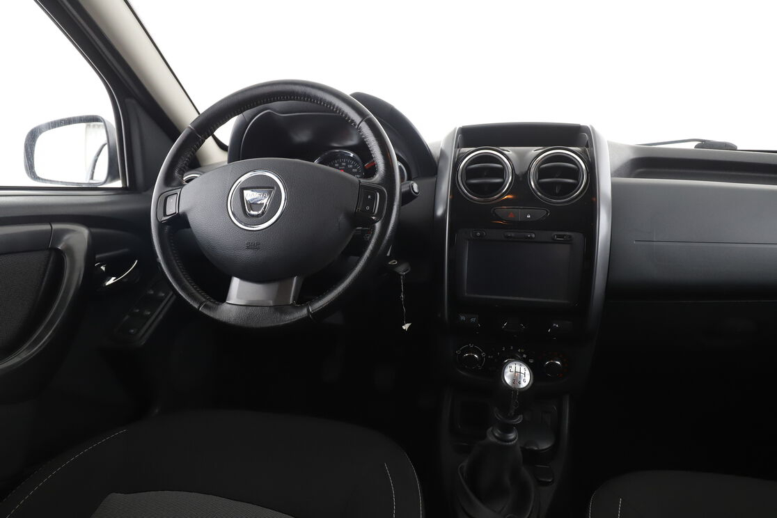 Dacia Duster 1.5 dCi Black Touch 4x2 — photo 12