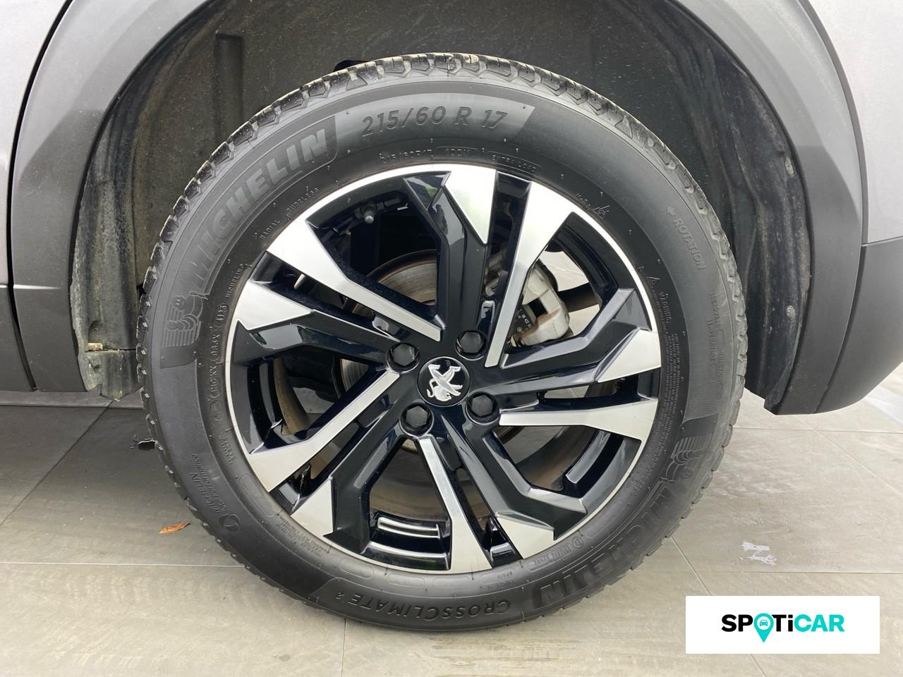 Peugeot 2008 1.2 puretech 130ch s&s allure pack eat8 — photo 11
