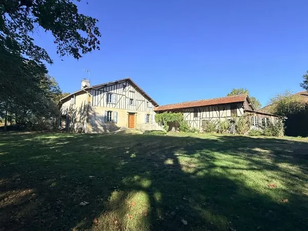 Maison 6 pièces 212 m²