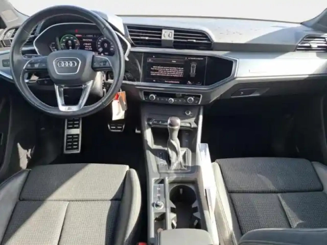 Audi Q3 45 tfsi e 245ch s line s tronic 6 — photo 13