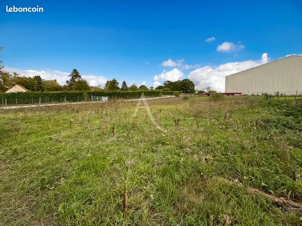 Terrain 1200 m² ETREPAGNY