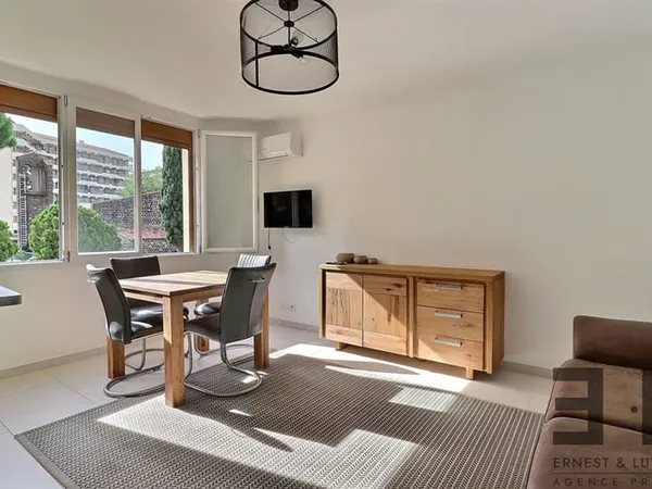 FREJUS PLAGE LOCATION APPARTEMENT STUDIO
