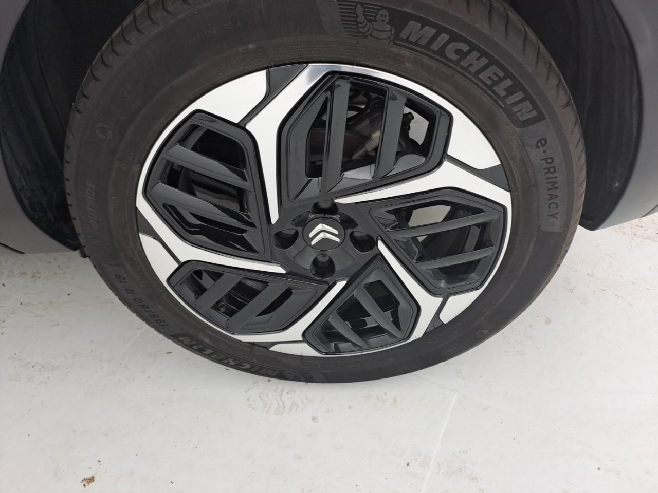 Citroën C4 puretech 130 eat8 max — photo 25