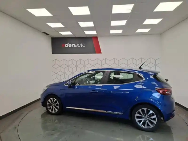 Renault Clio e-tech 140 - 21 — photo 15