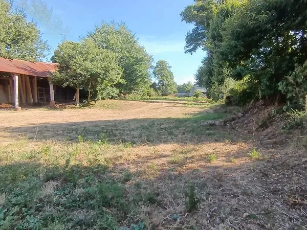 Terrain à bâtir - cadre privilégié entre nature et proximité de Vannes