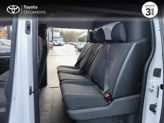 Toyota Proace medium 2.2 d-4d 150 cabine approfondie start pack confort bva my25 — photo 12