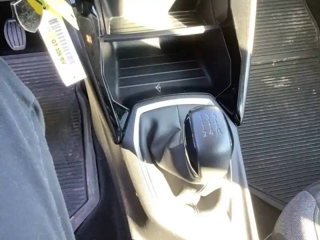 Peugeot 208 puretech 75 s&amp;s bvm5 — photo 14