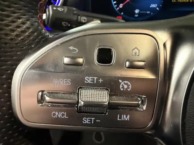 Mercedes Classe A 200 amg line — photo 16