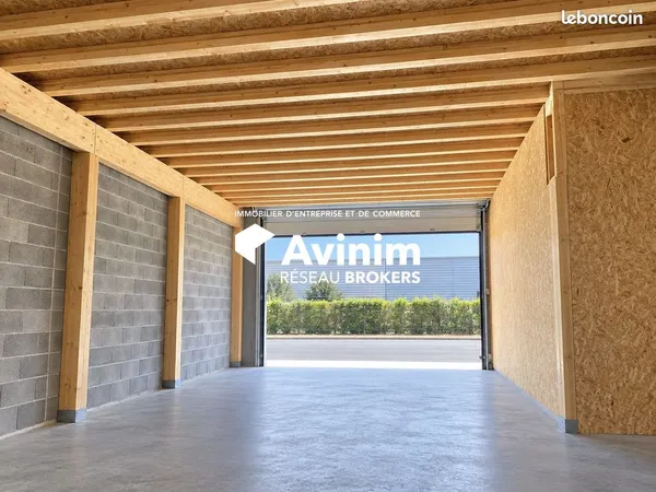 Local 270 m² Montauroux