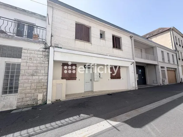 Bien immobilier de rendement Vente Bergerac 8p 244m² 550000€