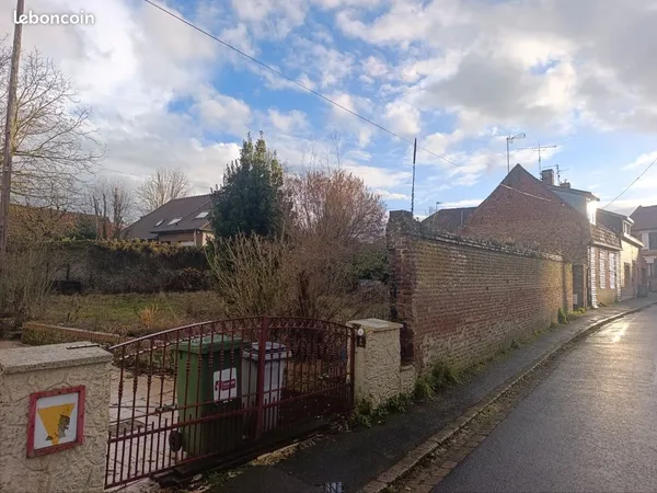 Vend terrain constructible sans vis a vis