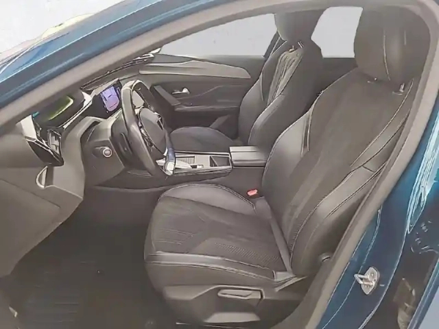 Peugeot 408 phev 225 e-eat8 — photo 11