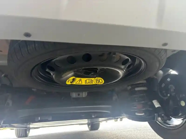 Ford Tourneo courier 136ch 46kwh active — photo 29