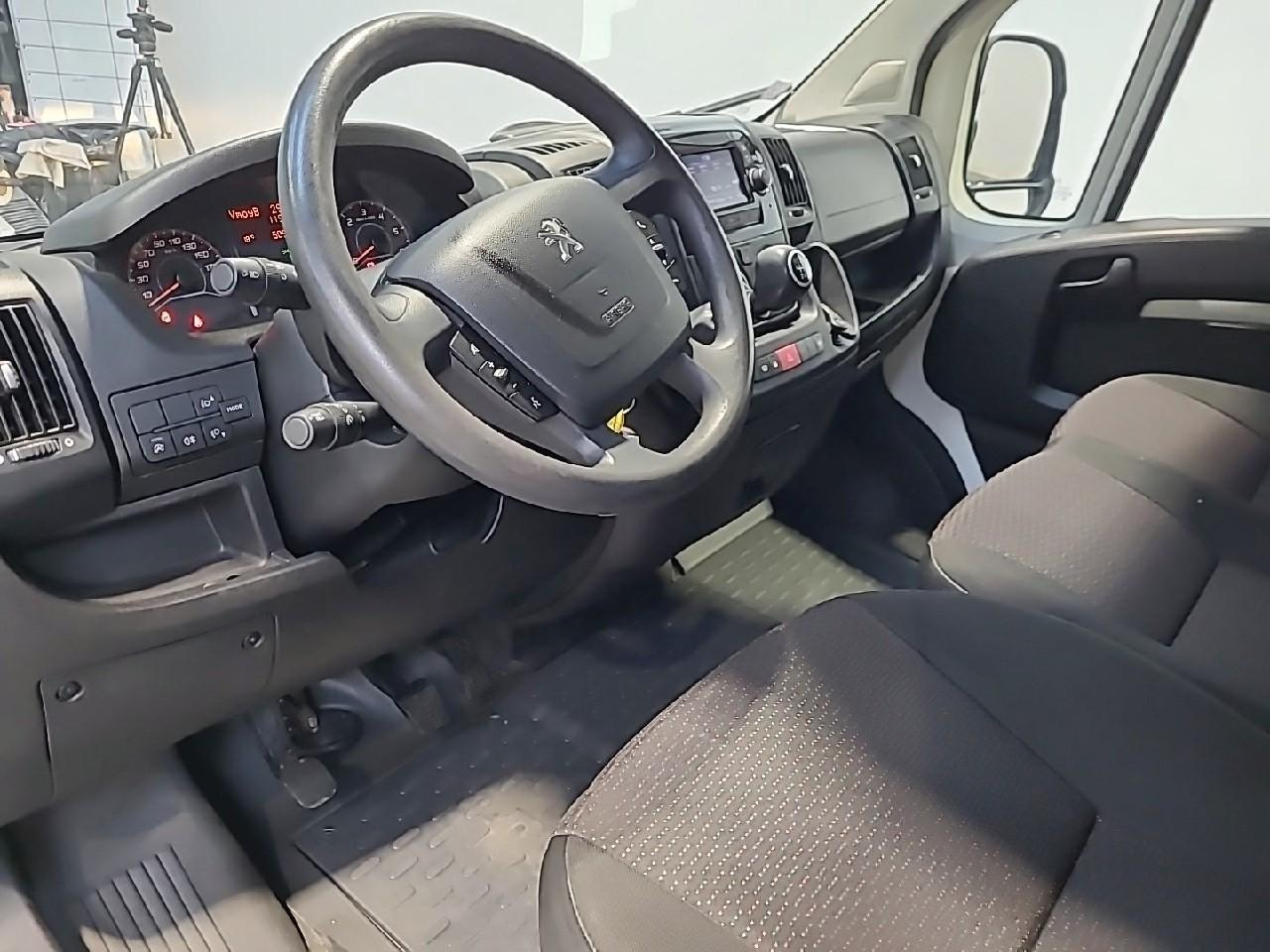 Peugeot Boxer tole 330 l1h2 bluehdi 120 s&s premium — photo 12