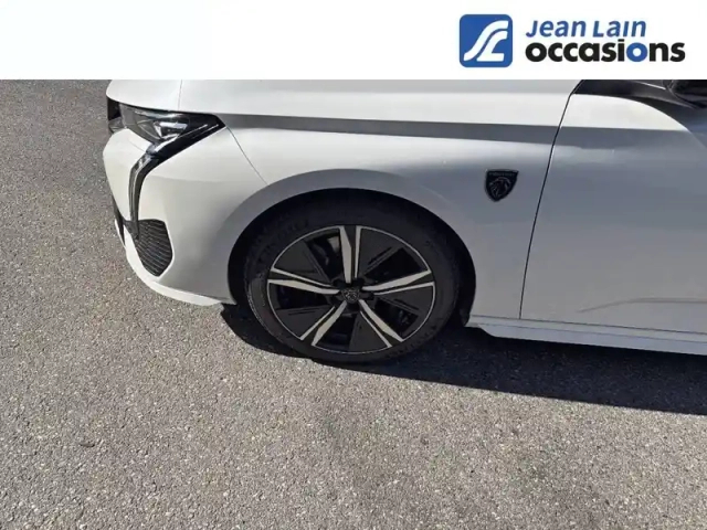 Peugeot 308 phev 180 e-eat8 — photo 9