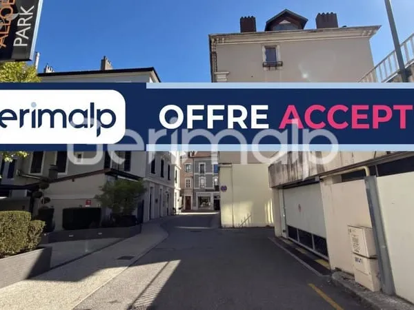 Parking 14 m²