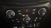 Jeep Renegade 1.3 GSE T4 150ch Brooklyn Edition BVR6 — photo 33