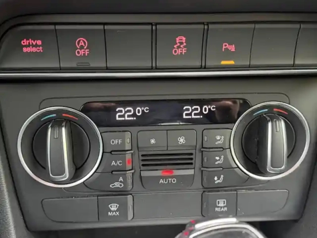 Audi Q3 1.4 tfsi 150 s-line s-tronic6 — photo 15