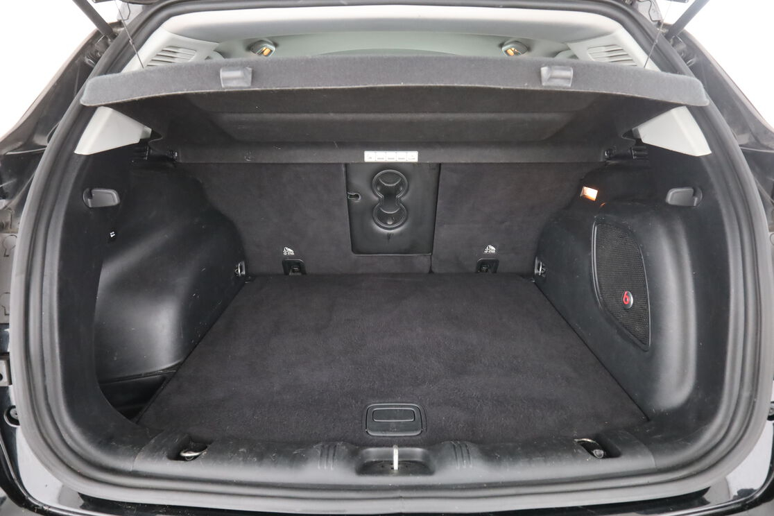 Jeep Compass 1.6 MJet Limited — photo 16