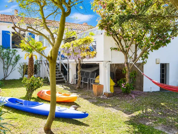 Noirmoutier-en-l'Ile. Maison en impasse non mitoyenne à 300